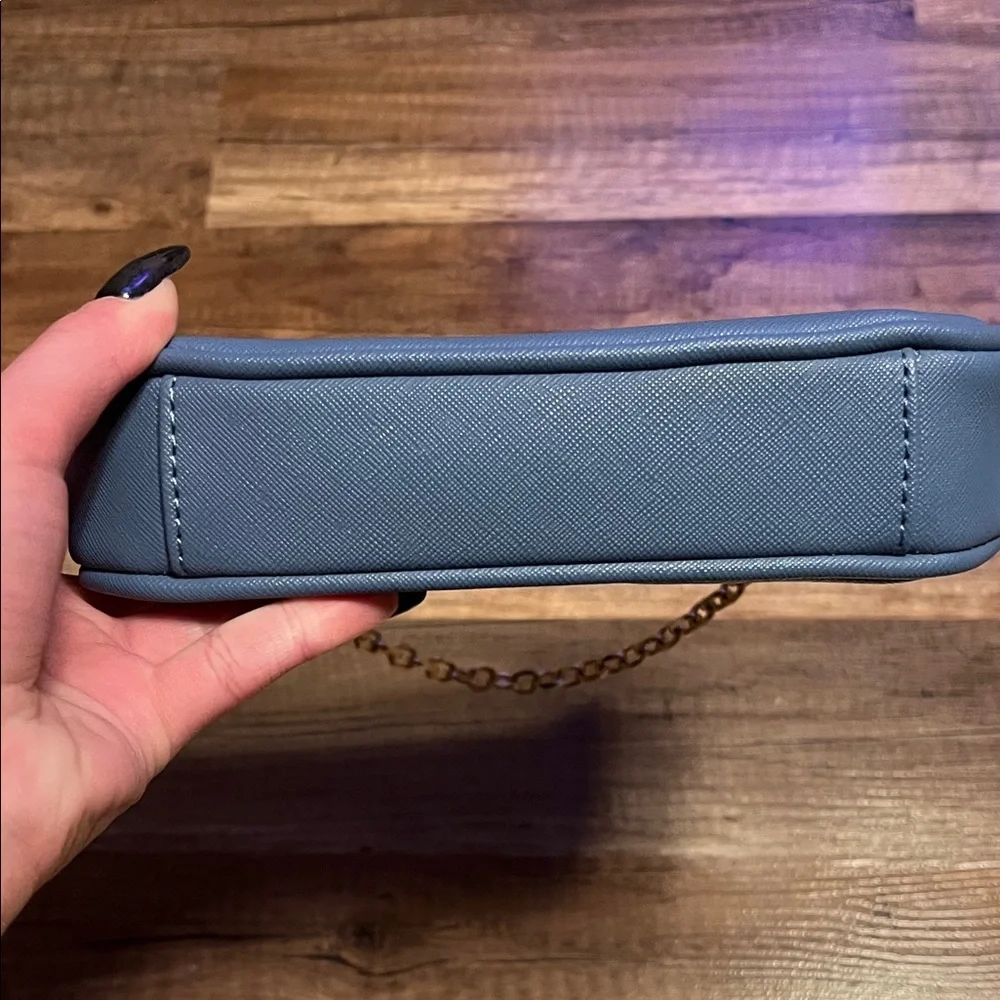 Anne Klein Blue Clutch with Gold Chain - Picture 6 of 9